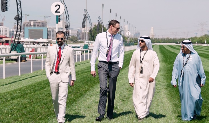 هيئة الإمارات لسباق الخيل: مشاركة 971 خيلا في 26 سباقا تجريبيا بمضامير الدولة