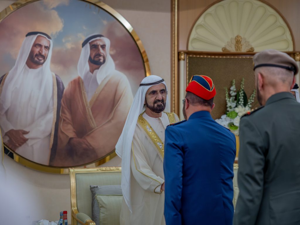 محمد بن راشد يستقبل المهنئين بعيد الأضحى المبارك