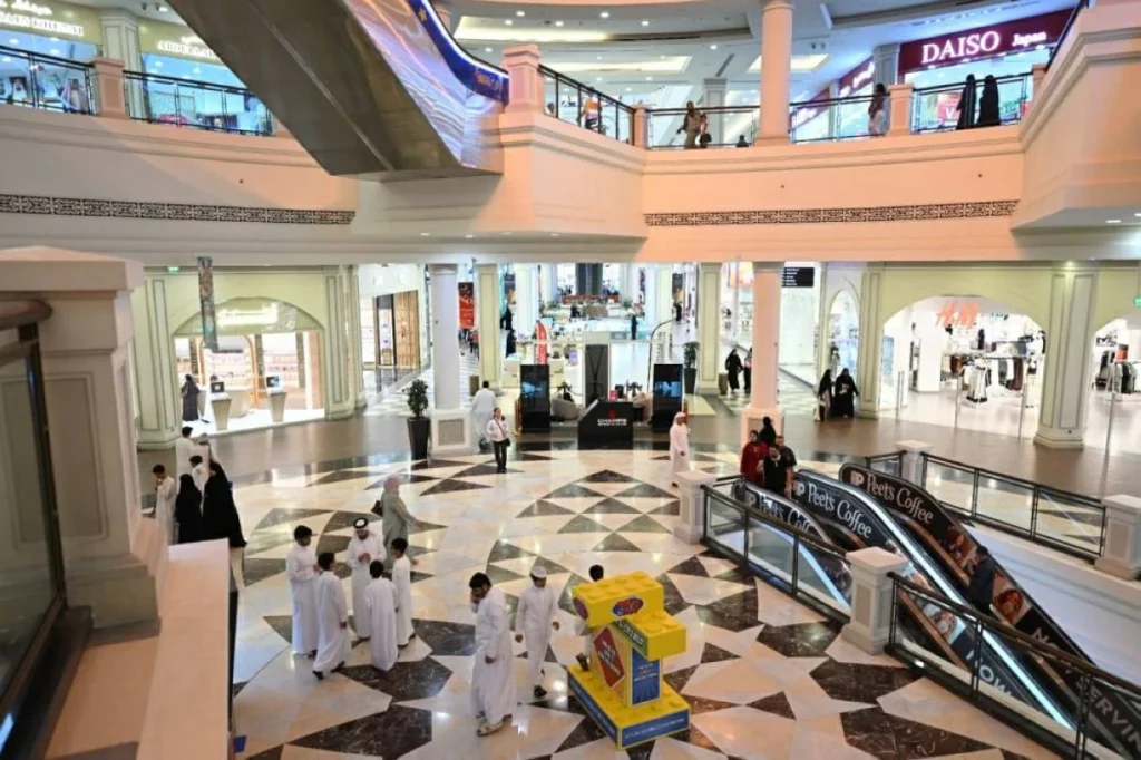 موسم الصيف ينعش مراكز التسوق في أبوظبي