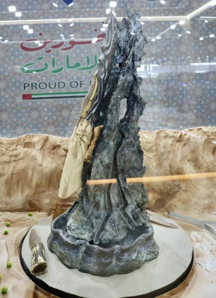 سكين «الفلي».. تستحضر تاريخ العين لـ5000 عام