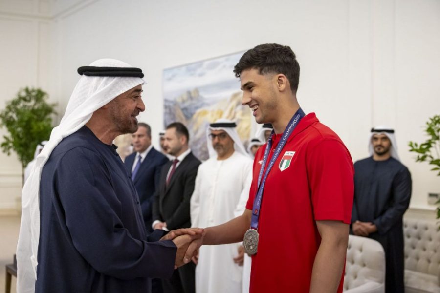 رئيس الدولة يستقبل منتخب الإمارات لكرة اليد للشباب بمناسبة تأهله إلى كأس العالم 2027