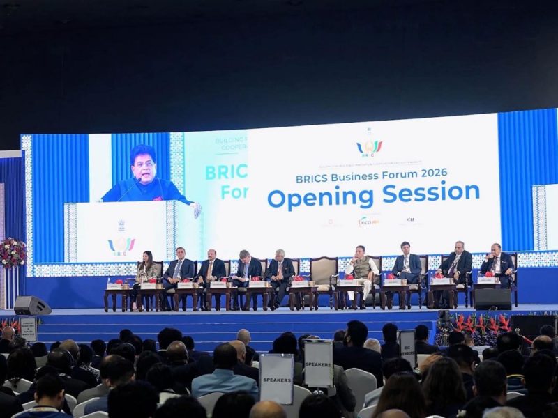 الإمارات توظف تفوقها الاستثماري وموقعها اللوجستي لترسيخ الثقل الاقتصادي لمجموعة “بريكس عالميا