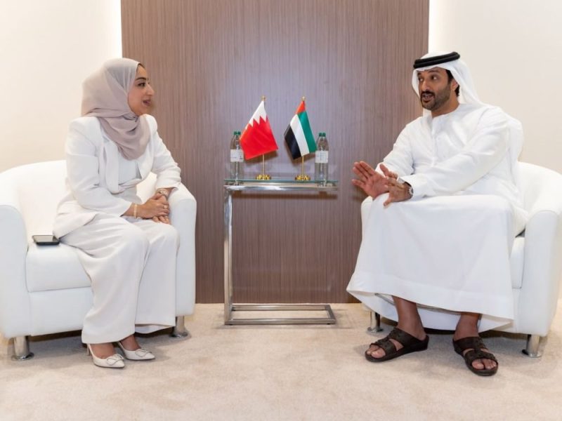 عبدالله بن طوق يلتقي وزراء ومسؤولين من البحرين وأوزبكستان والاتحاد الأوروبي لتعزيز فرص الشراكة في المجالات السياحية