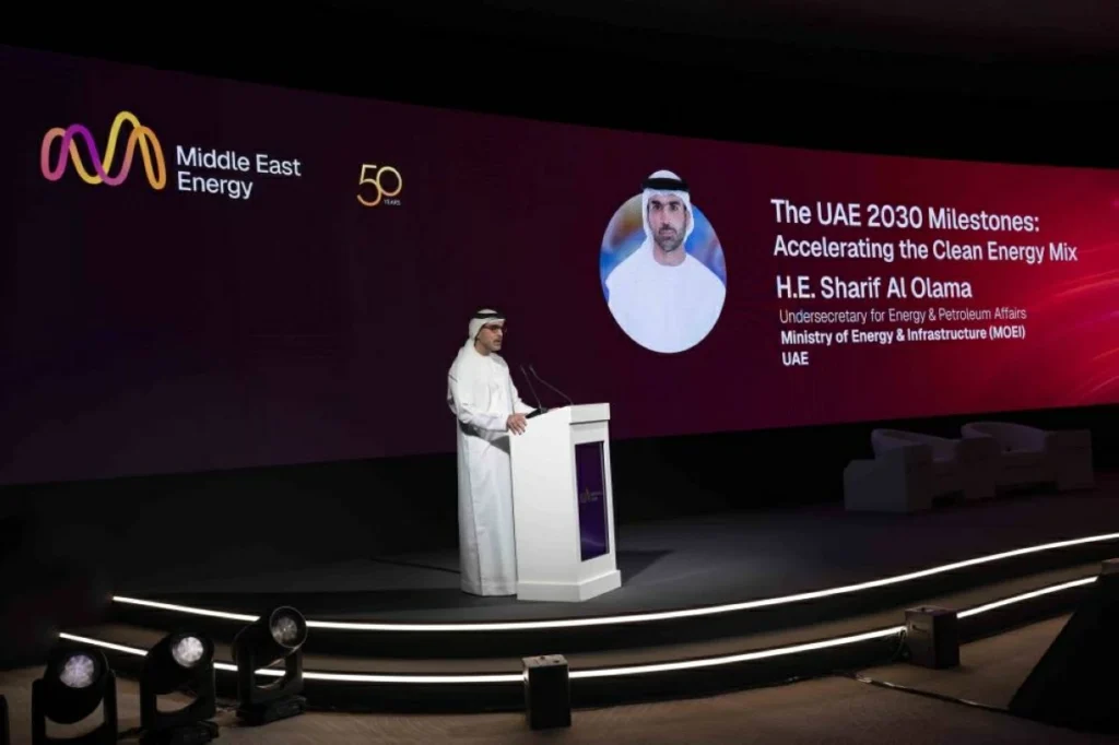 شريف العلماء: الإمارات تتبنى نهجاً عملياً في تحول الطاقة