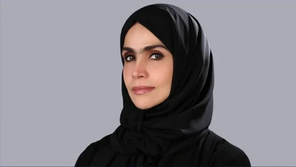 سلامة المزروعي ترسم حكاية الأنوثة